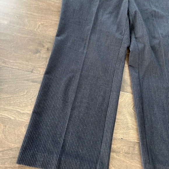Fashion Bug Grey Stripe Pant, size 18WP - Picture 9 of 10